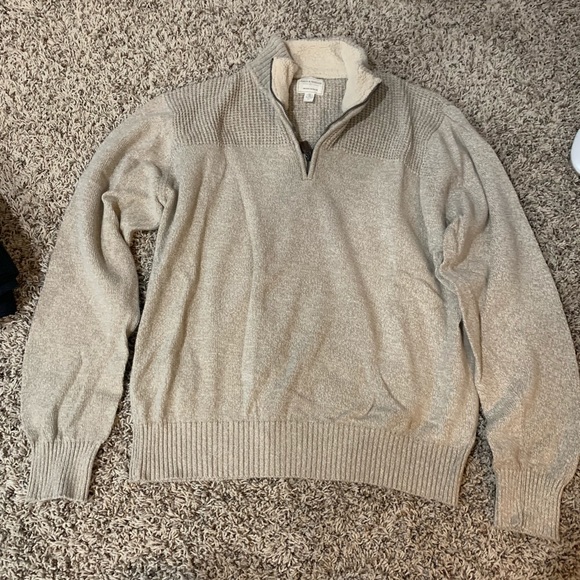 Sweater - Picture 1 of 1